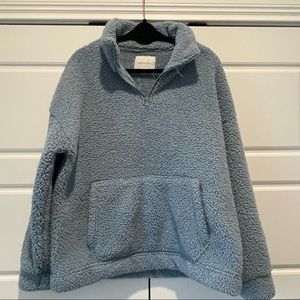 American Eagle Size Medium Sky Blue Sherpa 1/4 Zip Pullover